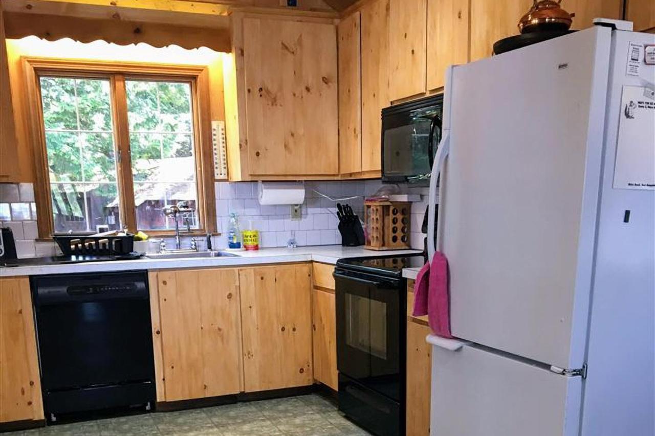Meredith Lakefront Lodge On Lake Winnipesaukee المظهر الخارجي الصورة