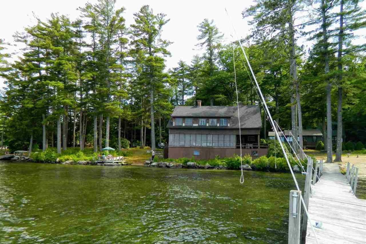 Meredith Lakefront Lodge On Lake Winnipesaukee المظهر الخارجي الصورة